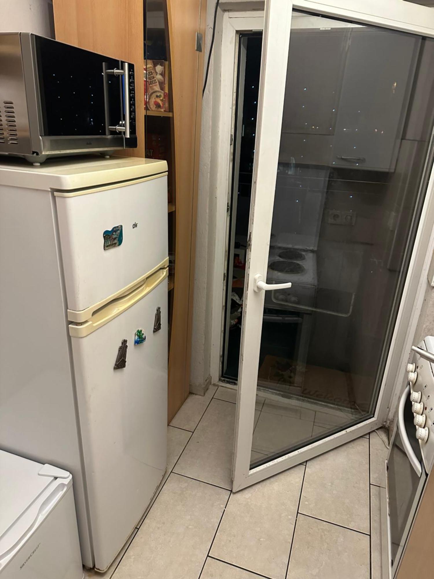Schoenes Zimmer In Bahnhofsnaehe In Einer Wohnung Mit Grosser Terrasse Gießen Eksteriør bilde