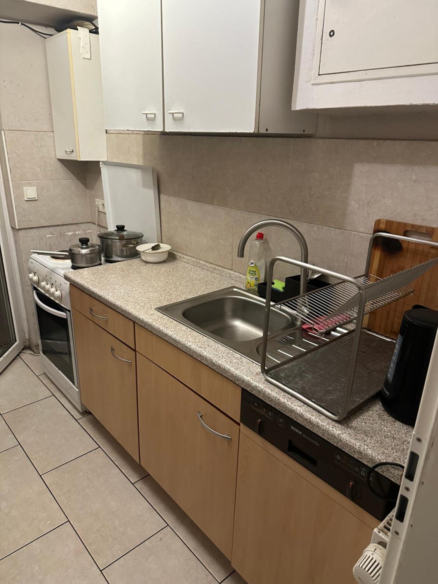 Schoenes Zimmer In Bahnhofsnaehe In Einer Wohnung Mit Grosser Terrasse Gießen Eksteriør bilde