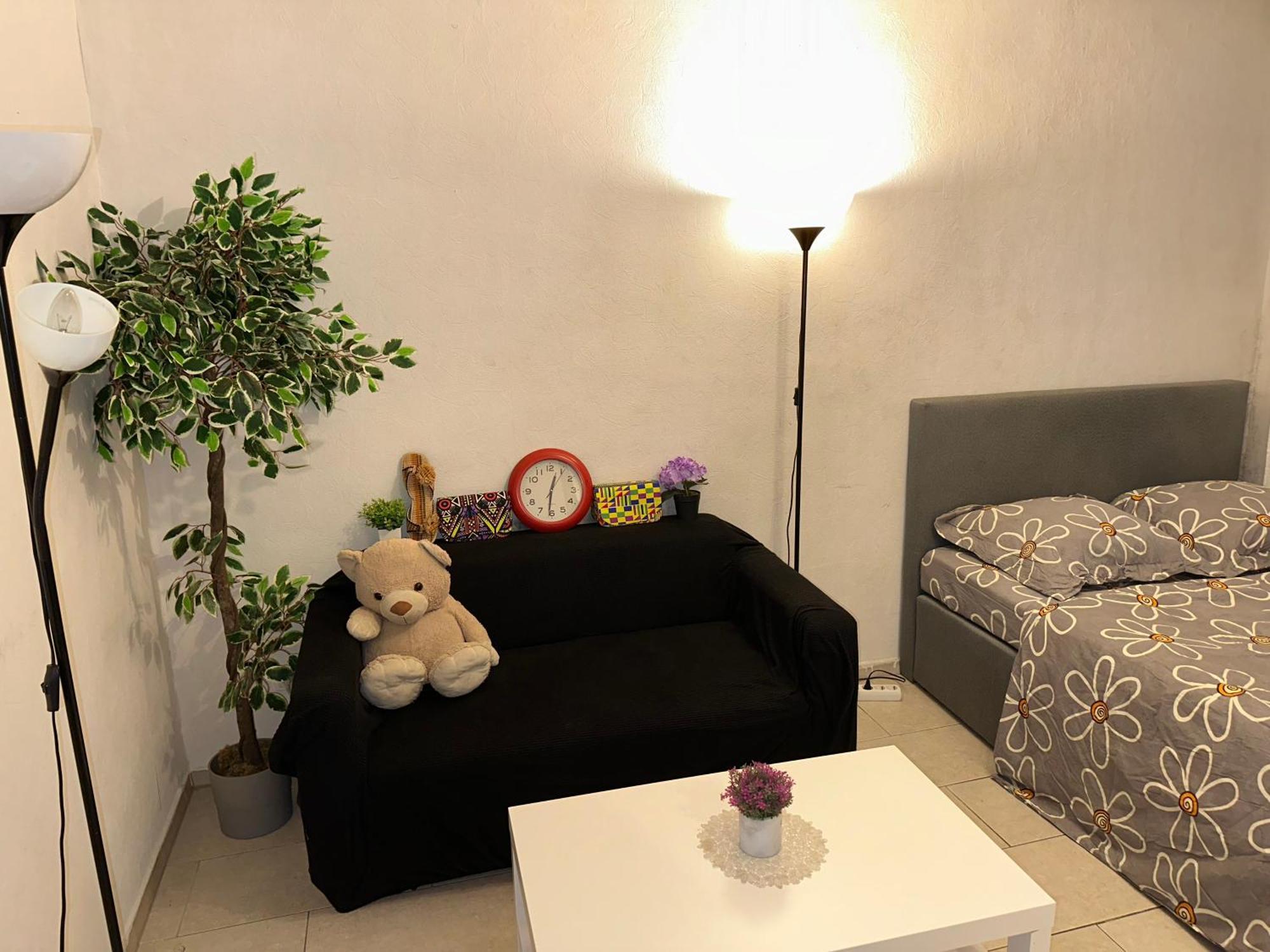 Schoenes Zimmer In Bahnhofsnaehe In Einer Wohnung Mit Grosser Terrasse Gießen Eksteriør bilde