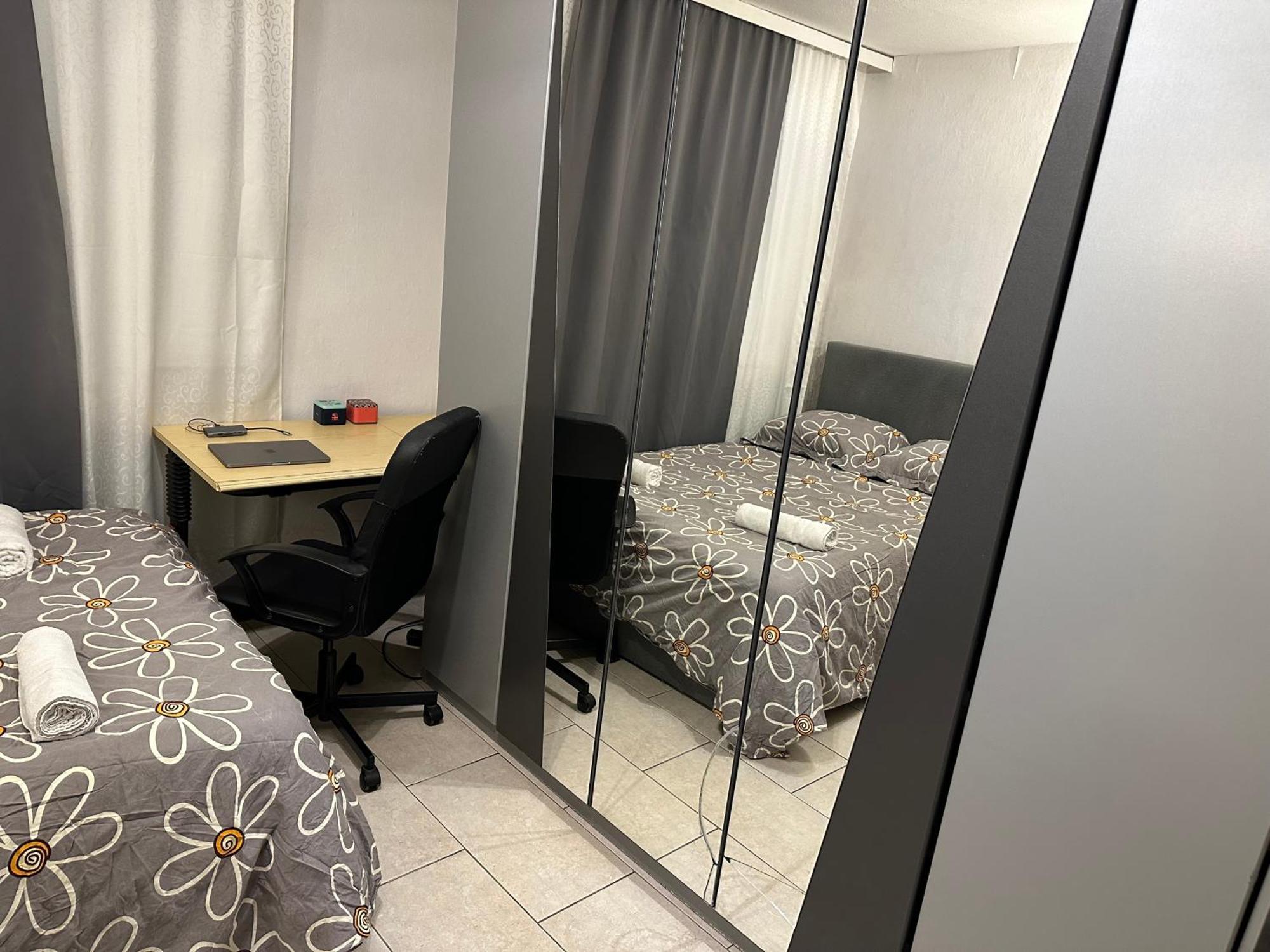 Schoenes Zimmer In Bahnhofsnaehe In Einer Wohnung Mit Grosser Terrasse Gießen Eksteriør bilde